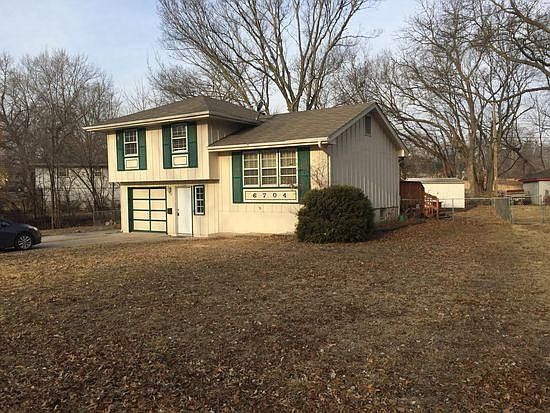 1st image of 6704 E 134th St