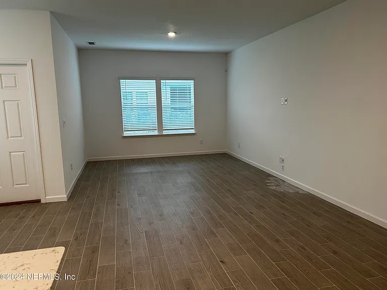 4387 Leeward Breeze Loop — Photo 7