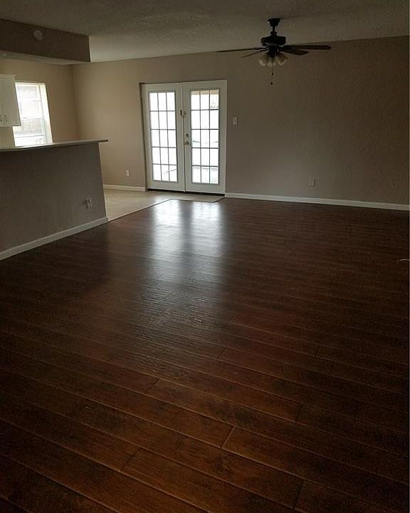 1st image of 729 Twilight Dr