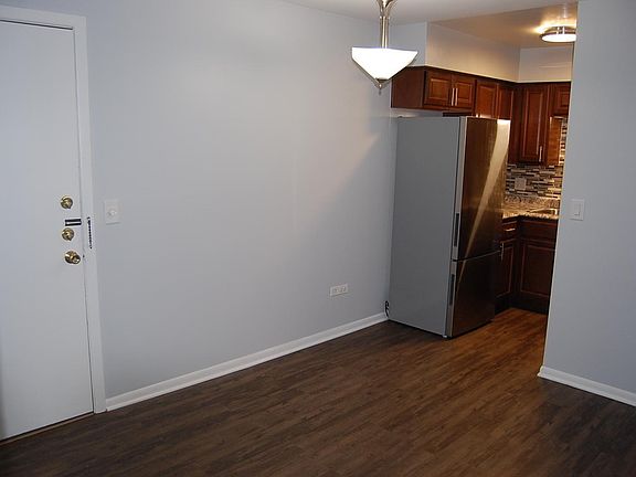 3rd image of 210 Circle Ave APT 402