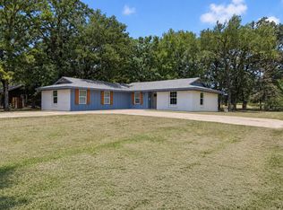 110 Pierce Dr, Mabank, TX 75156