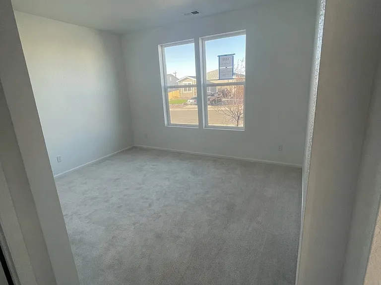 2308 Sunrise Ln — Photo 4