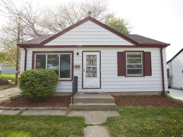 3559 S 1st PLACE, Milwaukee, WI 53207