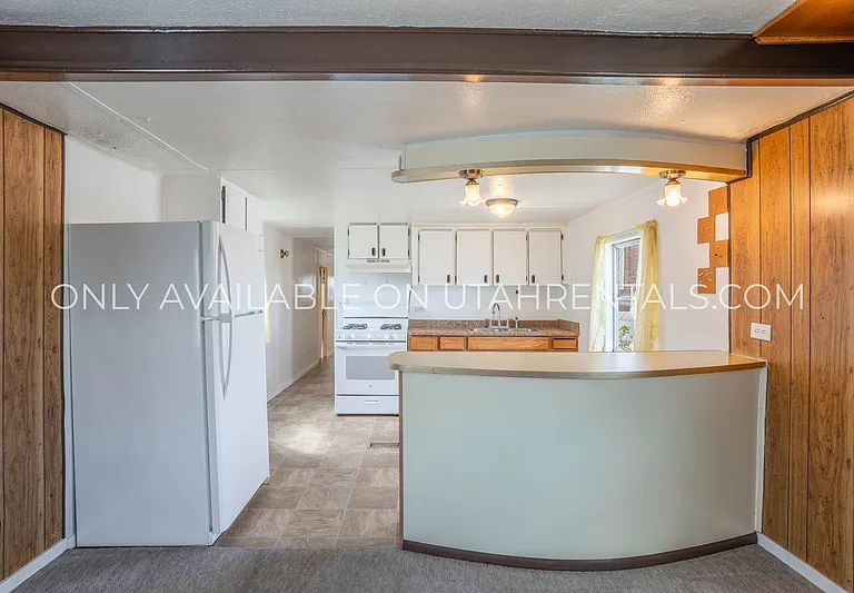 440 W Main St #5 — Photo 3