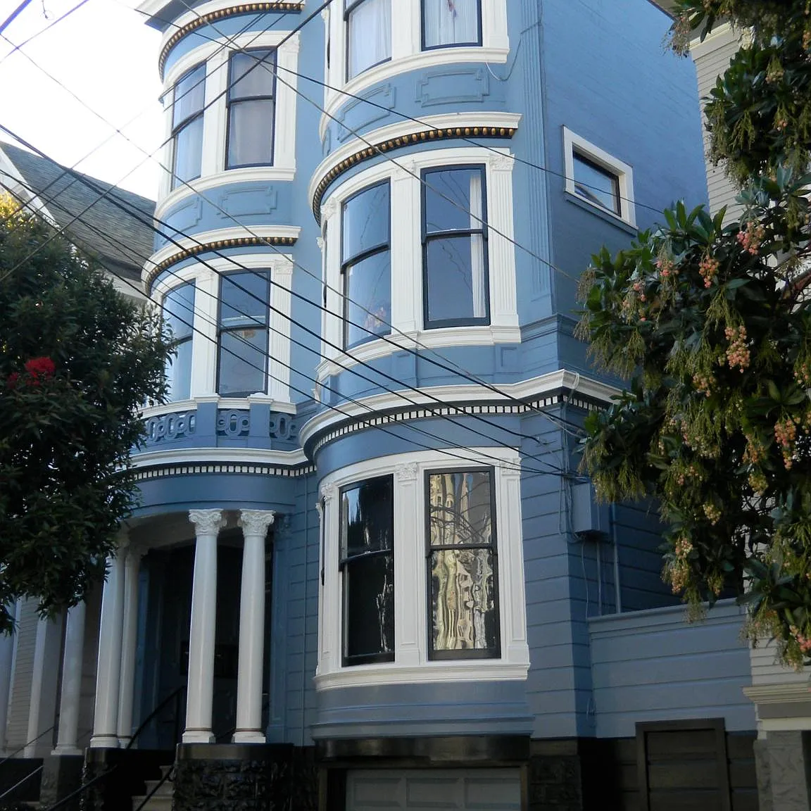 2 bed, 950 sqft, $5,500 — Photo 1