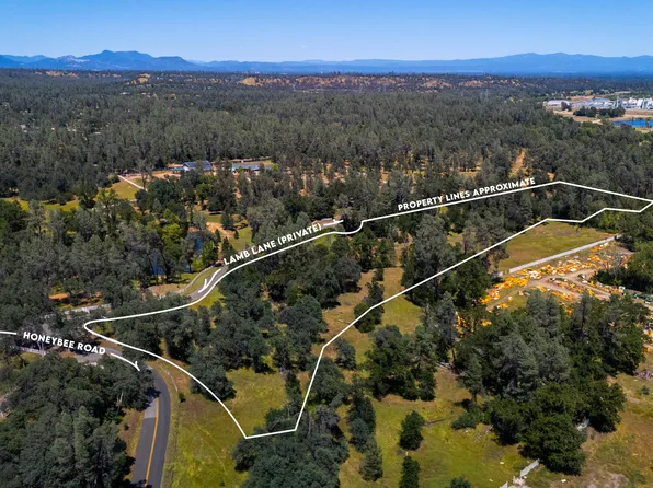 Lamb Ln, Redding, CA 96001