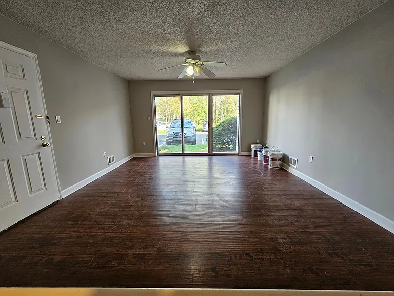 32 Holly Ct #32 — Photo 9