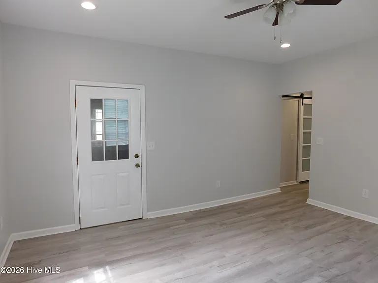 706 E Front St #A — Photo 5