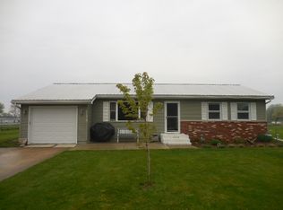 1174 Apple Tree Ln, Rochester, IN 46975