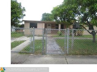 10765 SW 42nd Ter, Miami, FL 33165