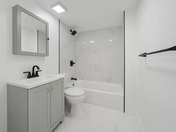 211 New York Avenue image 15 of 37