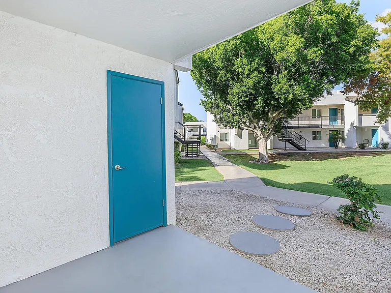 2 BED 2 BATH
