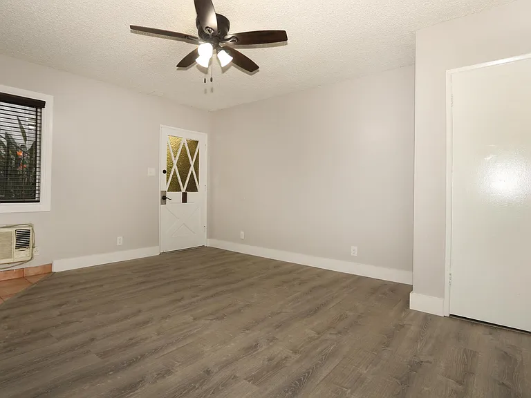 605 N Stoneman Ave — Photo 8