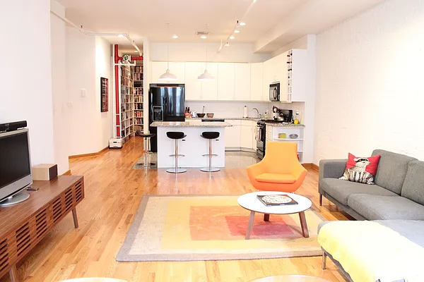 Rented by True Lofts New York LLC | media 12