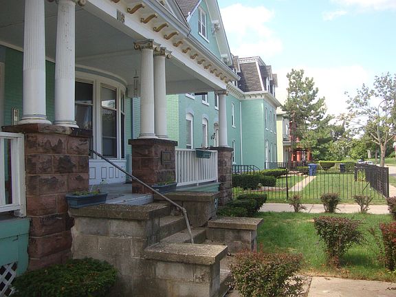 3rd image of 118-126 Cottage St #11442906