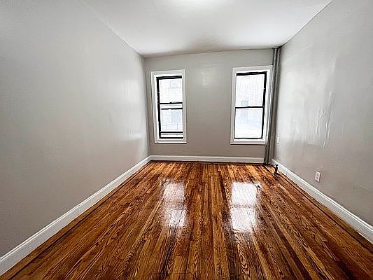 4th image of 285 Hawthorne St APT 207