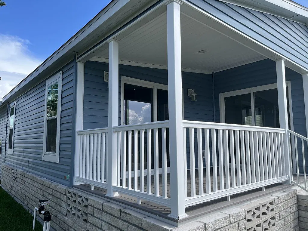 2 bed, 2.0 bath, 1094 sqft, $1,699 — Photo 3