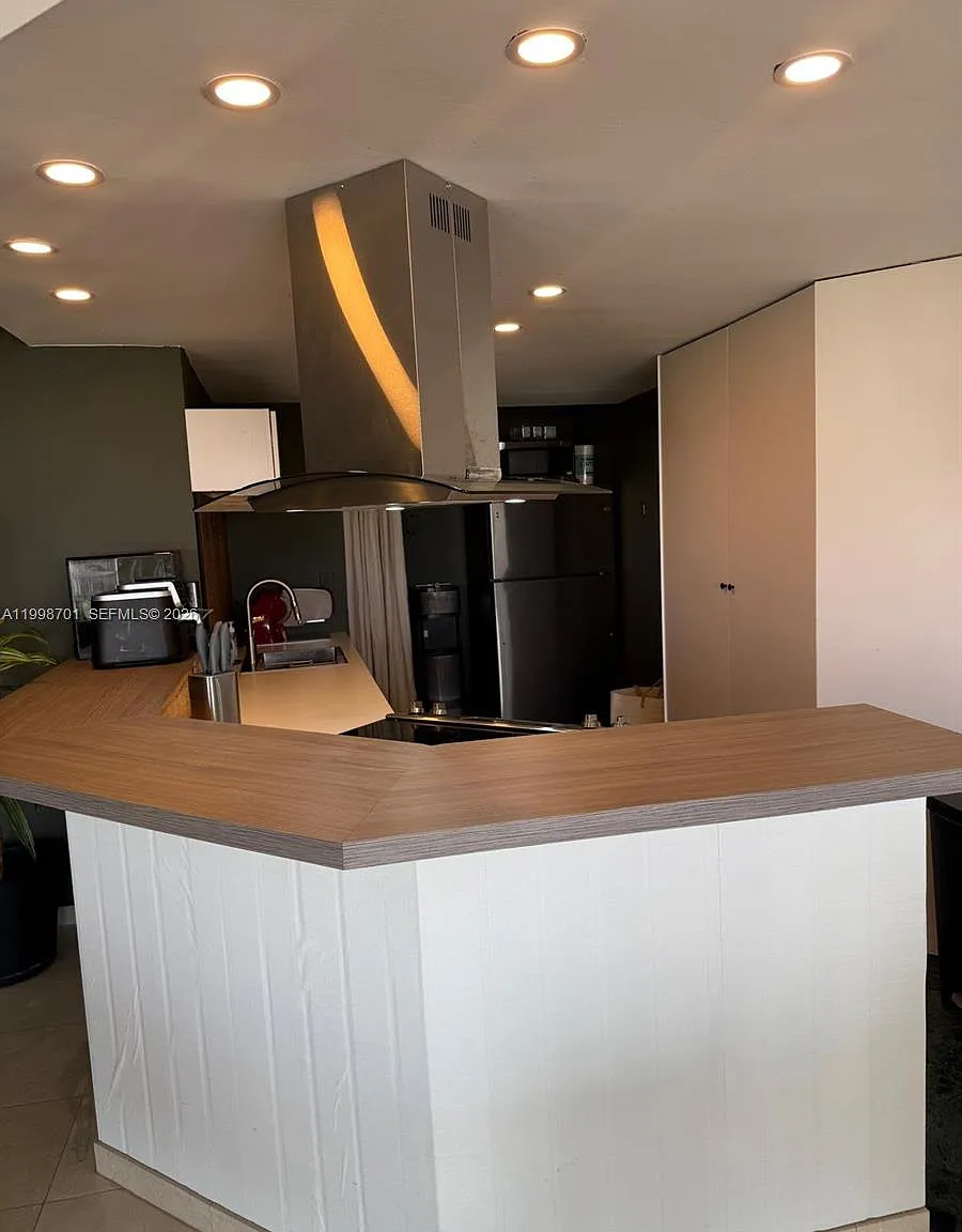 Turnberry Isle Condo — Photo 3