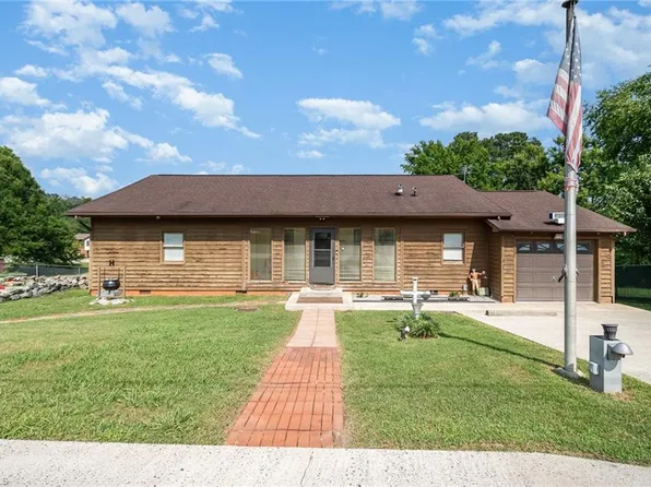 209 Meredith Dr, Archdale, NC 27370