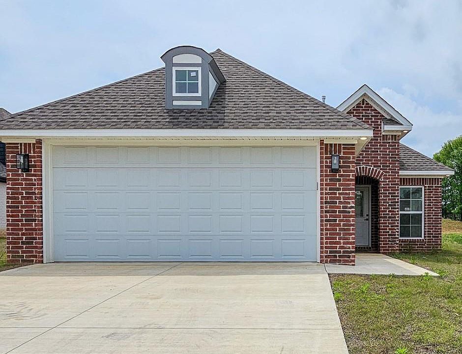 1st image of 4009 Stoke Dr