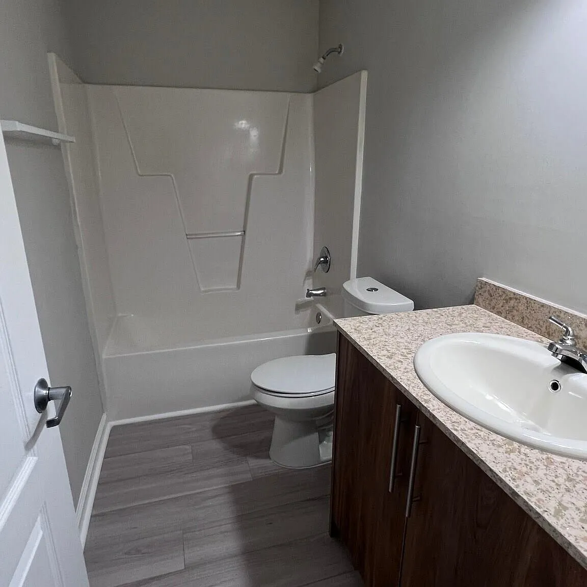 3 bed, 1264 sqft, $1,300 — Photo 4