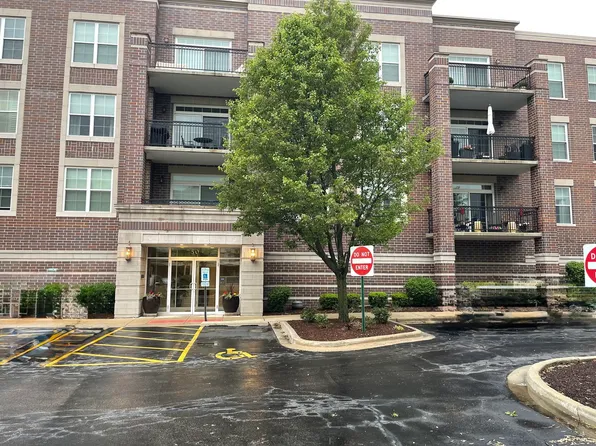 50 S Greeley St APT 408, Palatine, IL 60067