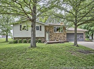 2308 Fogel Rd, Mahomet, IL 61853