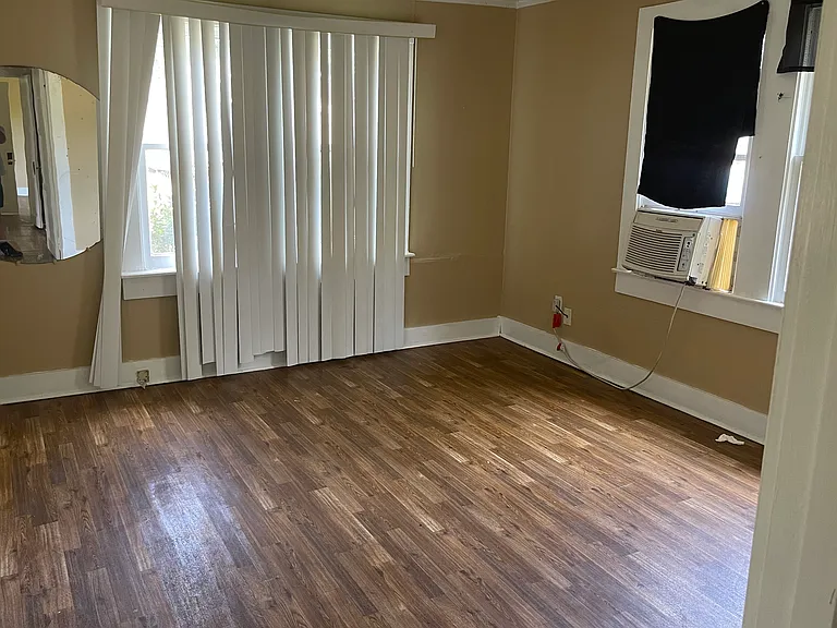 103 Ike B St — Photo 12