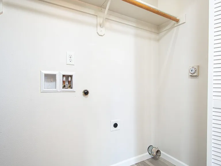 3407 E 21st St #B — Photo 5