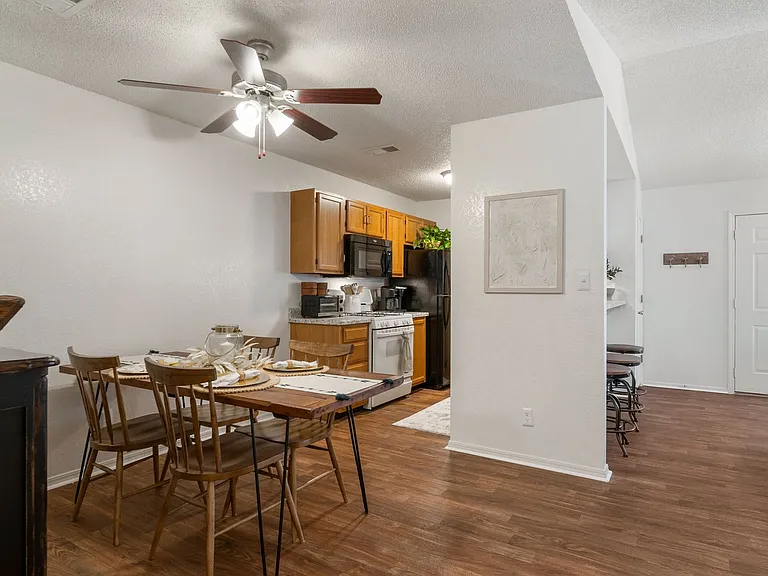 Glenpool Duplexes — Photo 38