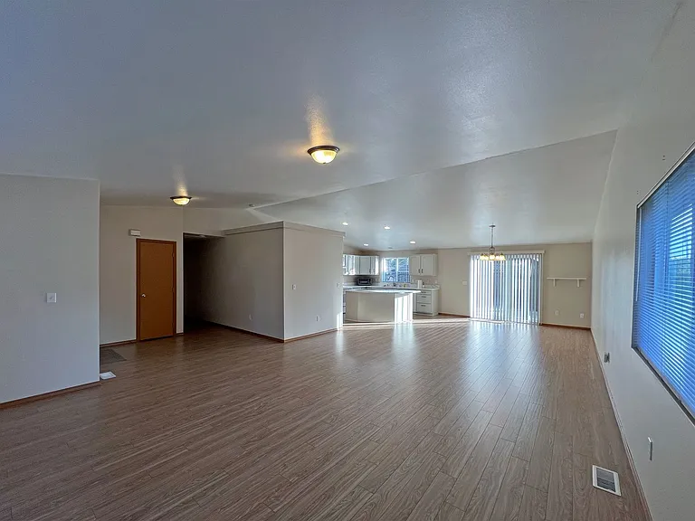 35852 13th Ave SW — Photo 5