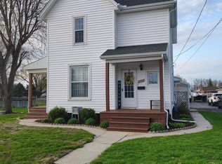 1255 E Chestnut St, Canton, IL