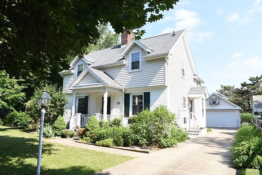 1st image of 152 Woodcrest Blvd