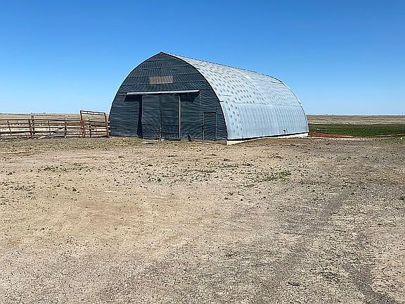 Quonset barn