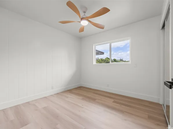 1468 Onipaa St, Honolulu, HI 96819