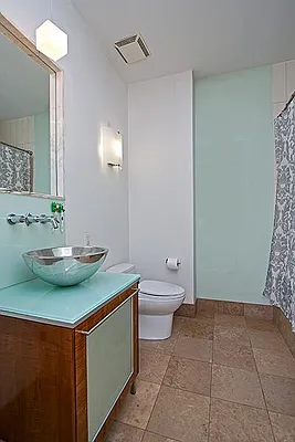 Rented by Keller Williams NYC | media 24