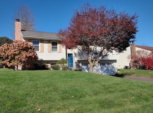 56 Coventry Rd, Endicott, NY 13760