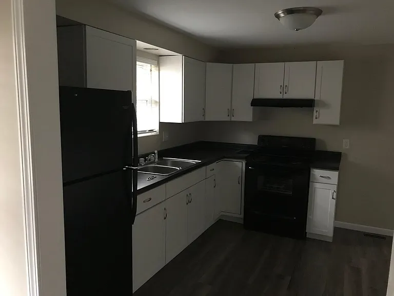 1447 Lafayette Ave #2 — Photo 3
