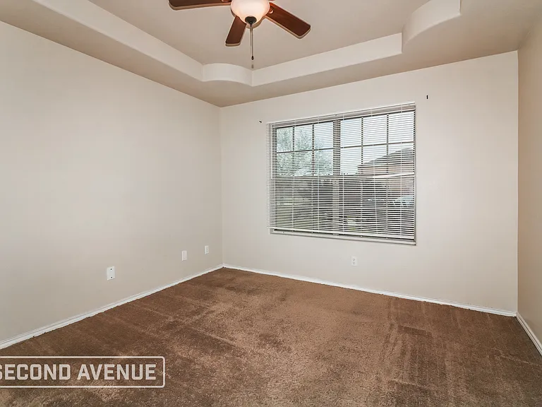5541 Candace St — Photo 17