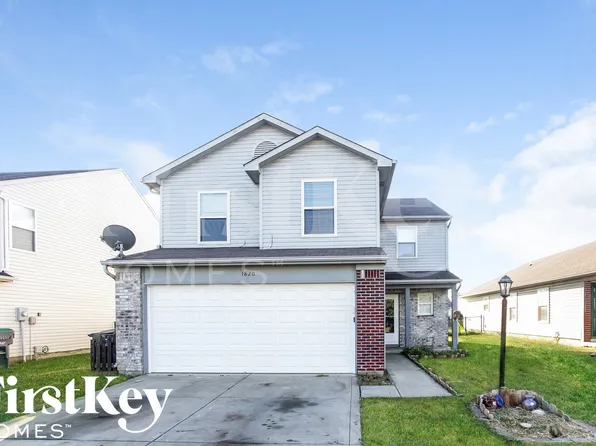 1820 Long Lake Dr, Greenwood, IN 46143