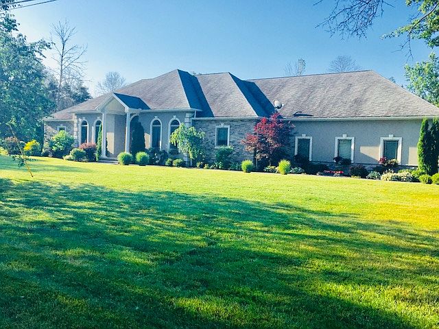 1st image of 2380 2nd Ave