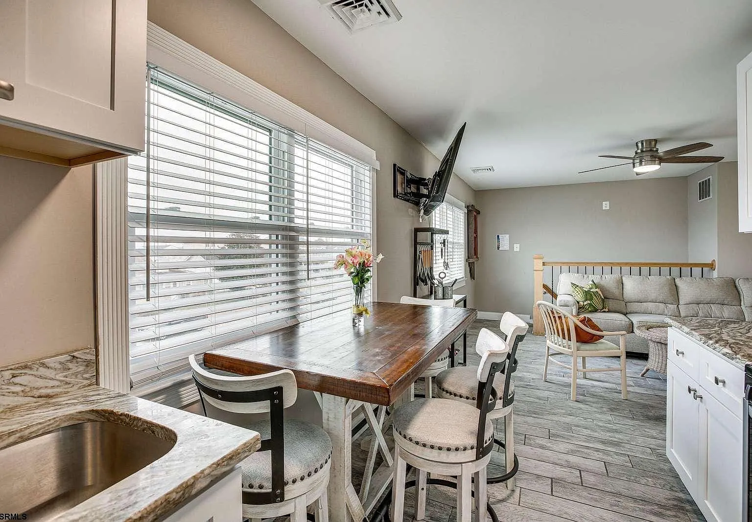 2 bed, 1.0 bath, $2,000 — Photo 4