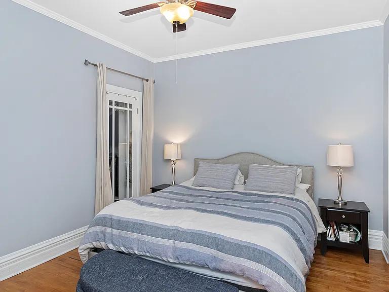 4022 N Clarendon Ave #201 — Photo 11