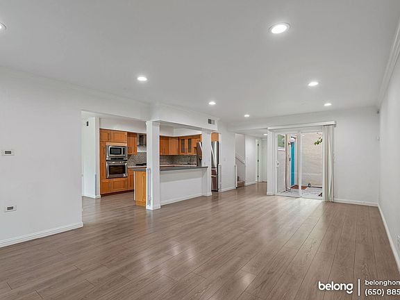 4th image of 1744 Deer Creek Ct