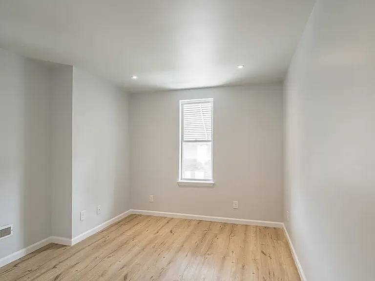 1239 N Frazier St #1 — Photo 18