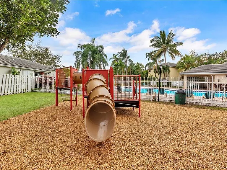 9812 NW 9th Ct — Photo 30