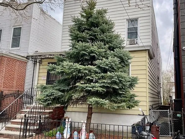 59-32 57th Rd, Maspeth, NY 11378