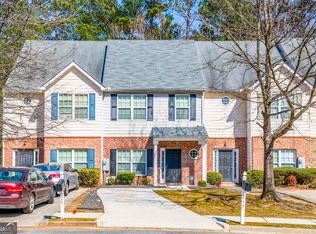 215 Brookview Dr, Riverdale, GA 30274