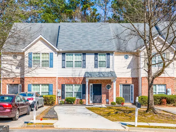215 Brookview Dr, Riverdale, GA 30274