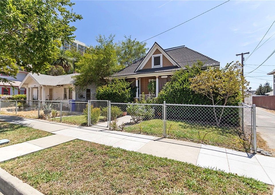 1st image of 4048 9th St